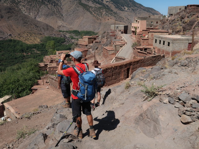 Abdeslam, Hans-J&ouml;rg und Ronald in Ait Aissa (27. Sep.)