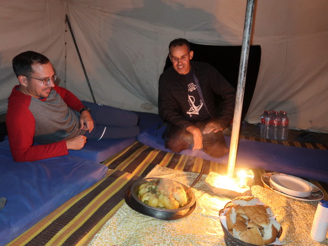 Hans-Jörg und Abdeslam in Azib Tamsoult (27. Sep.)