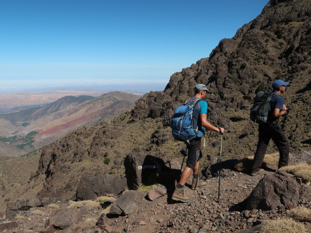 Hans-J&ouml;rg und Abdeslam zwischen Azib n'Tzikert und Aguelzim (28. Sep.)