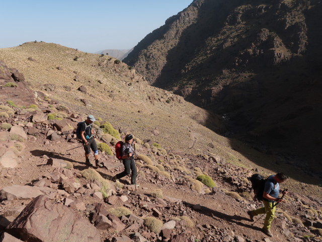 Hans-Jörg, Petra und Andreas bei Sidi Chamharouch (30. Sep.)