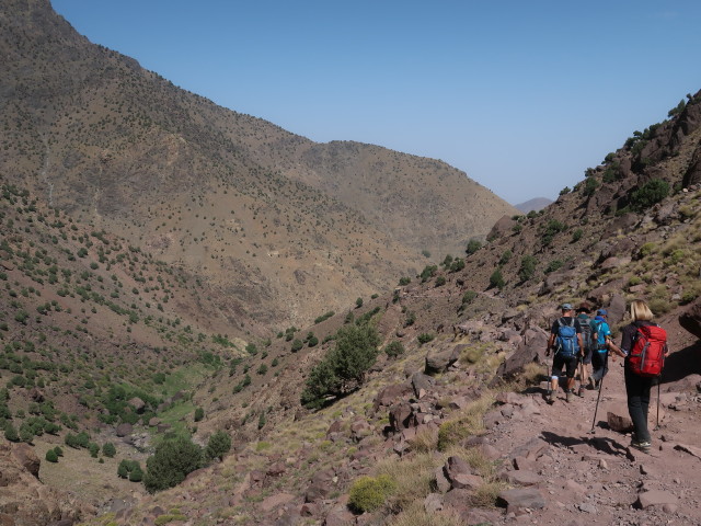 Hans-J&ouml;rg, Ronald, Abdeslam und Petra zwischen Sidi Chamharouch und Around (30. Sep.)