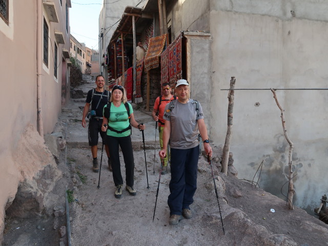 Hans-J&ouml;rg, Petra, Andreas und Lars in Around (1. Okt.)