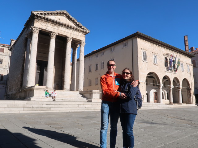 Ich und Sabine am Trg Forum in Pula (24. Okt.)