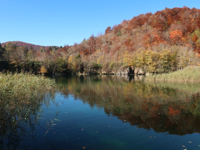 Veliko jezero im Nacionalni park Plitvicka jezera (30. Okt.)