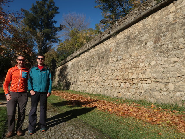 Ich und Ronald bei der Baluarte do Príncipe in Évora (2. Dez.)