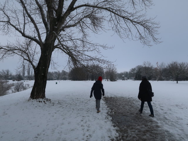 Mama und Sabine beim S&uuml;&szlig;enbrunner Badeteich