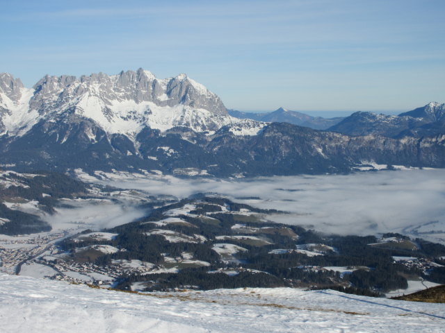 Kaisergebirge vom Hahnenkamm aus (1. Jän.)