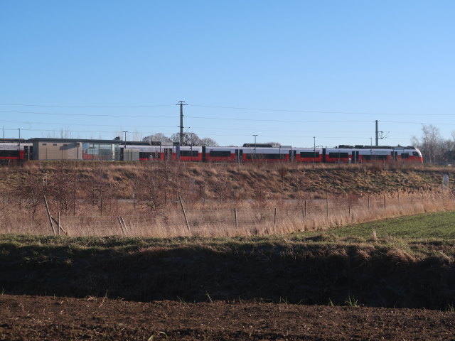 Bahnhof Paasdorf, 203 m
