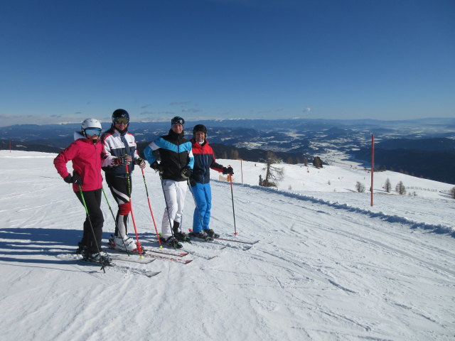 Sarah, Georg, Frank und ich auf der W&ouml;rthersee-Familienabfahrt