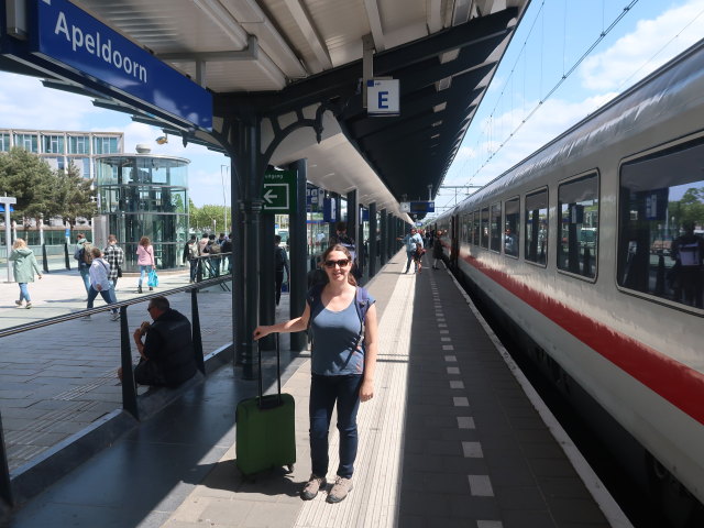 Sabine in der Station Apeldoorn (14. Mai)