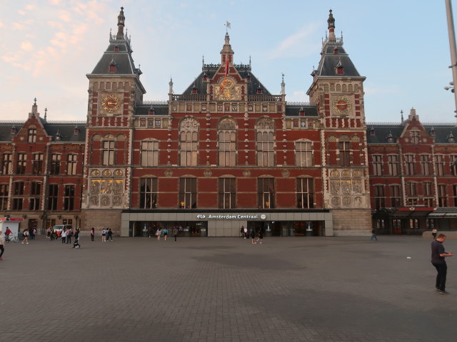 Station Amsterdam Centraal (17. Mai)