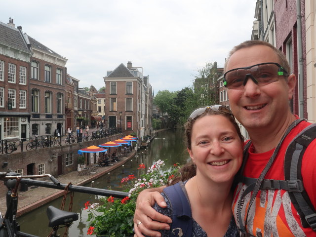 Sabine und ich auf der Maartensbrug in Utrecht (23. Mai)