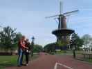 Ich und Sabine bei der Molen De Valk in Leiden (20. Mai)