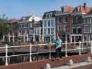 Sabine auf der Turfmarktbrug in Leiden (20. Mai)