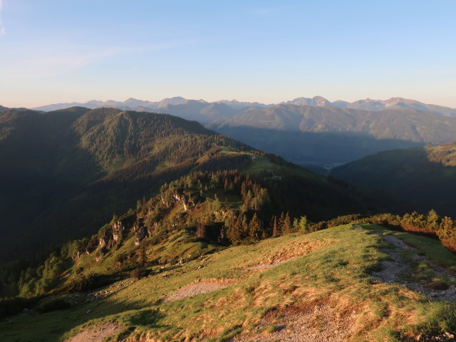 zwischen Heldenkreuz und Totenk&ouml;pfl-Ostgrat (4. Juni)