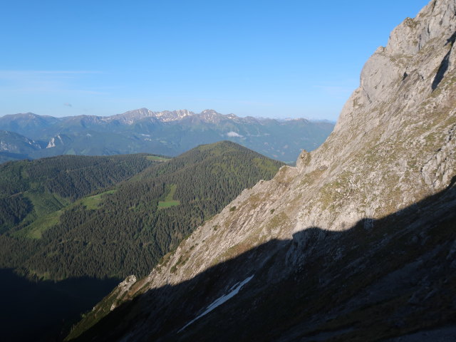 zwischen Heldenkreuz und Totenk&ouml;pfl-Ostgrat (4. Juni)