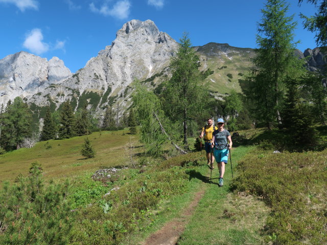 Stefan und Romana zwischen Heldenkreuz und Treffnersee (4. Juni)