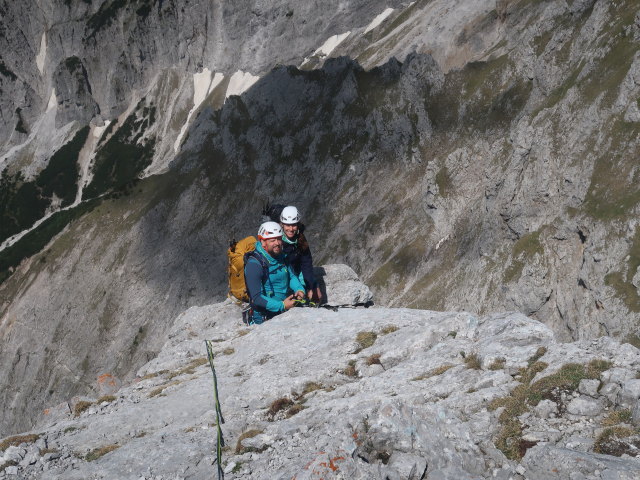 Kalbling-Nordwestgrat: Stefan und Romana am Stand nach der 8. Seill&auml;nge (5. Juni)