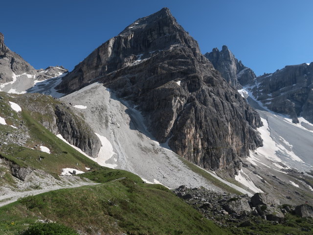 Gschnitzer Tribulaun von der Tribulaunhütte aus (11. Juni)