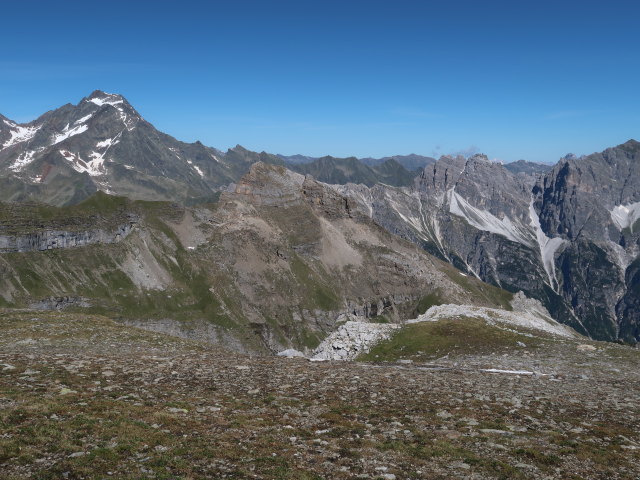 vom Muttenkopf Richtung Westen (12. Juni)