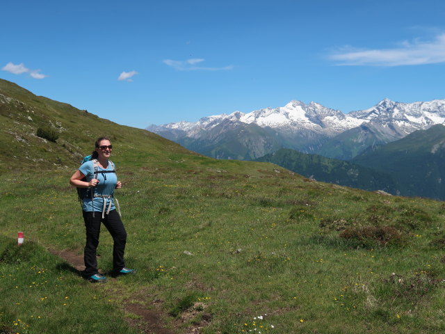 Sabine zwischen Lichtsee und Egger Joch (12. Juni)