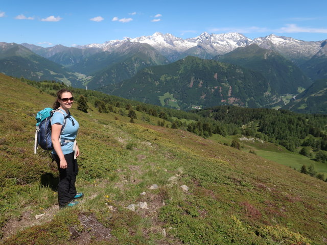 Sabine zwischen Egger Joch und Egger Mähder (12. Juni)