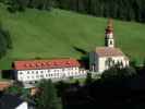 Gasthaus Weißes Rössl und Pfarrkirche Gries am Brenner, 1.164 m (12. Juni)