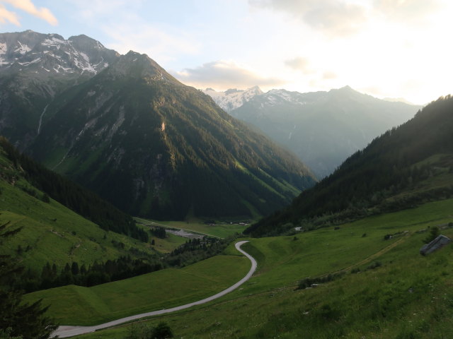 zwischen B&auml;renbadalm und Speicher Zillergr&uuml;ndl (17. Juni)