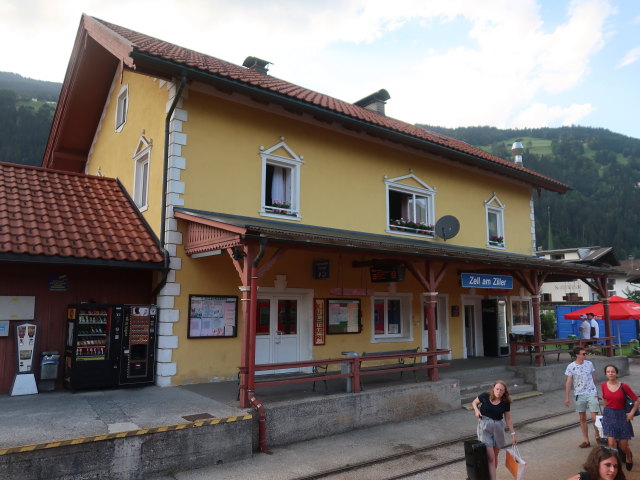 Bahnhof Zell am Ziller, 560 m