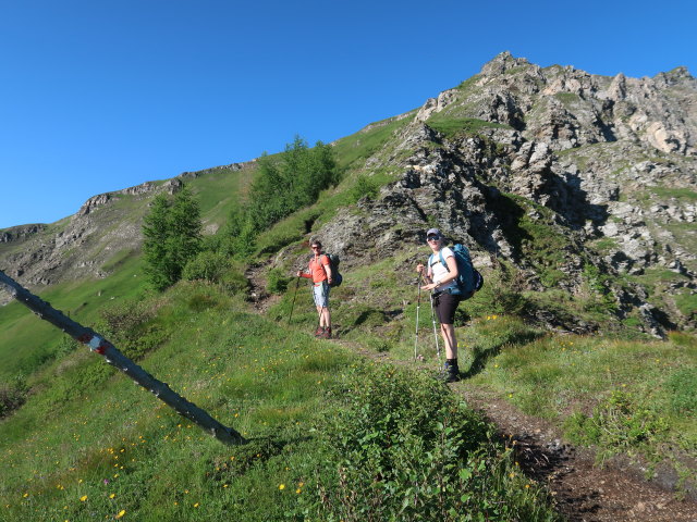 Christian und Sarah zwischen Häusleralm und Lonzaköpfl (2. Juli)