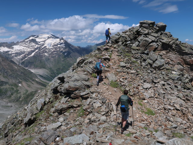 Sarah, Georg und Christian zwischen Herzog-Ernst-Spitze und Neunerkogel (3. Juli)