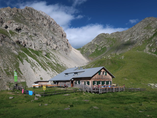 Obstanser-See-Hütte, 2.304 m (9. Juli)