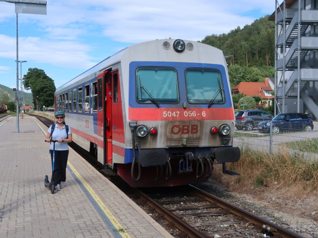 Sabine im Bahnhof Gutenstein, 468 m