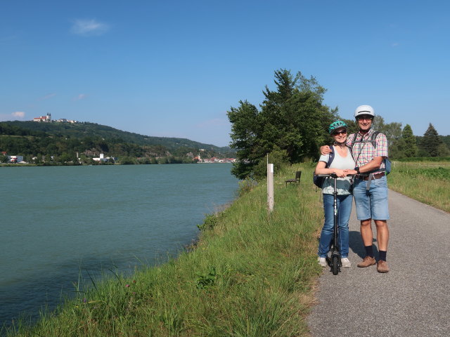 Sabine und ich zwischen Krummnussbaum und Diedersdorf