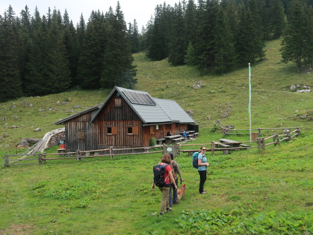 Hannelore, Manuel und Sabine auf der Tonionalm, 1.429 m