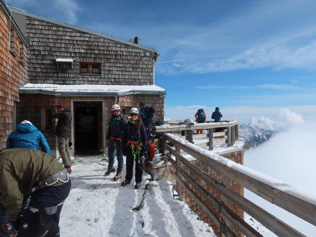 Stefan und Romana bei der Erzherzog-Johann-Hütte, 3.451 m (13. Aug.)