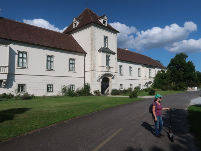 Sabine im Schloss Grafenegg, 192 m