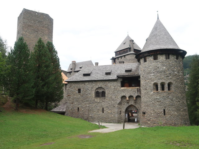 Burg Finstergrün, 1.085 m (4. Sep.)