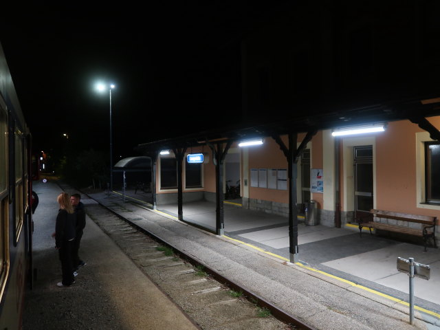 Bahnhof Langenlois, 217 m