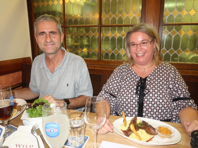 Friedrich und Doris im Gasthaus Wild