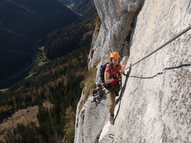 Tristans Kirchboden-Klettersteig: Hannelore am Verdauungsspaziergang