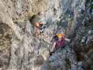 Tristans Kirchboden-Klettersteig: Manuel und Hannelore auf der Schlundbrücke