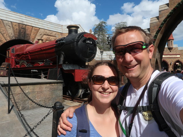Sabine und ich in Hogsmeade in Universal's Islands of Adventure (4. Nov.)