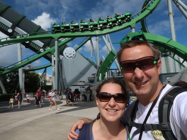 Sabine und ich beim The Incredible Hulk Coaster in Universal's Islands of Adventure (4. Nov.)