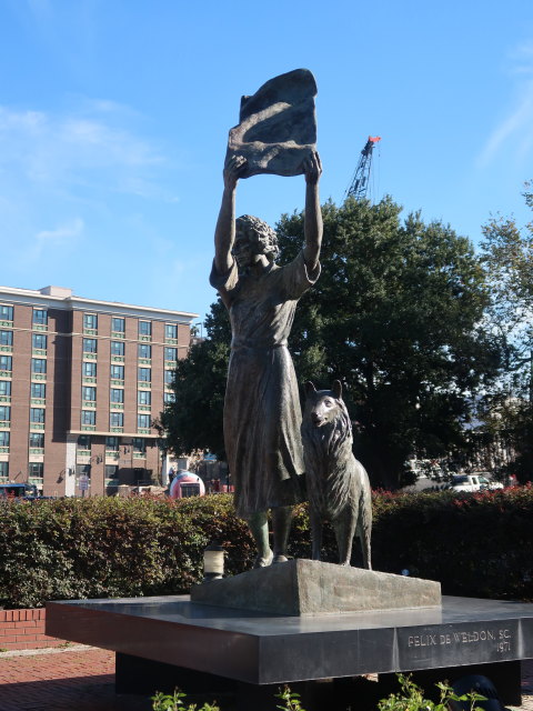 Waving Girl Statue in Savannah (8. Nov.)