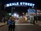 Ich und Sabine in der Beale Street in Memphis (15. Nov.)