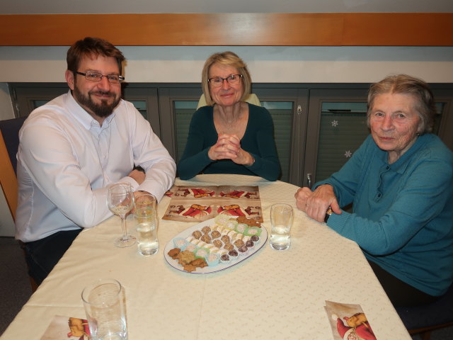 Markus, Mama und Oma