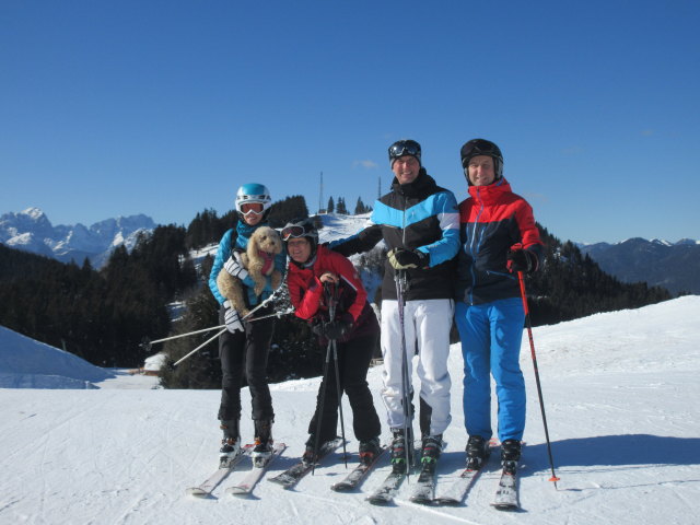 Larissa, Melanie, Frank und ich auf der Taubenkogelpiste West