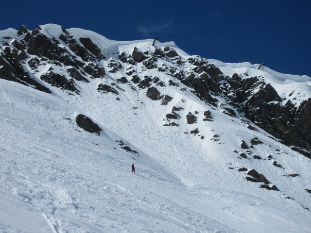 Markus neben der Piste 33 (18. Apr.)