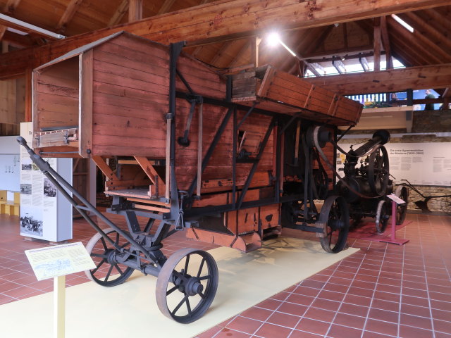 Ausstellung 'Mensch.Boden.Technik' im Museum